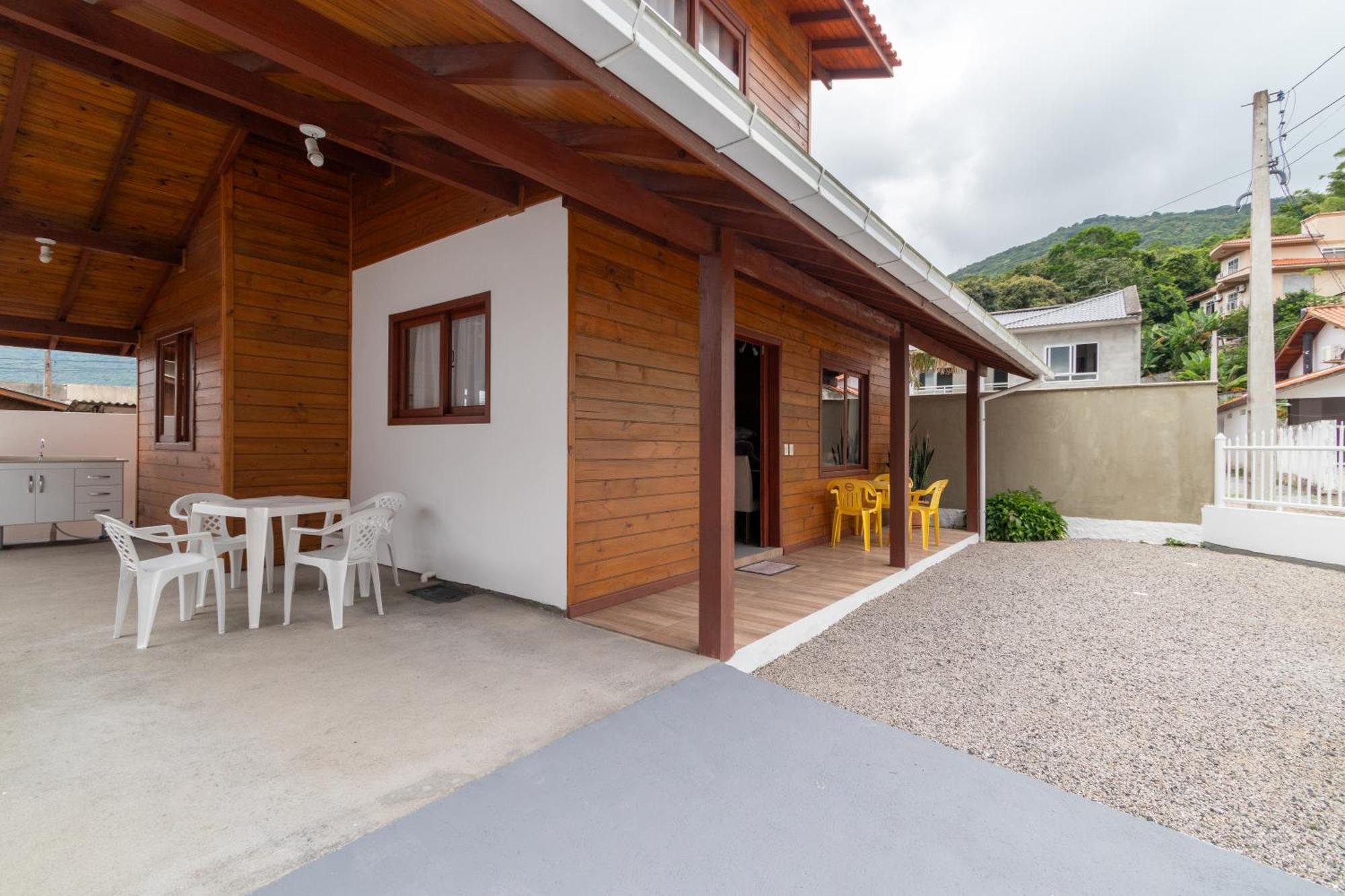 150M Da Praia E A 300M Do Villa Casarao Wz8850 - Florianopolis — Photos 2